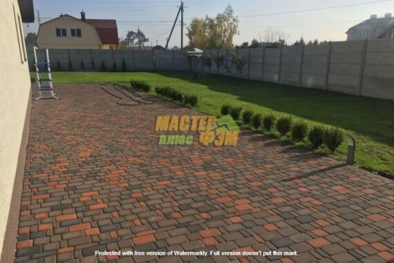 Укладка тротуарной плитки старый город в Н. ПЕТРОВЦАХ