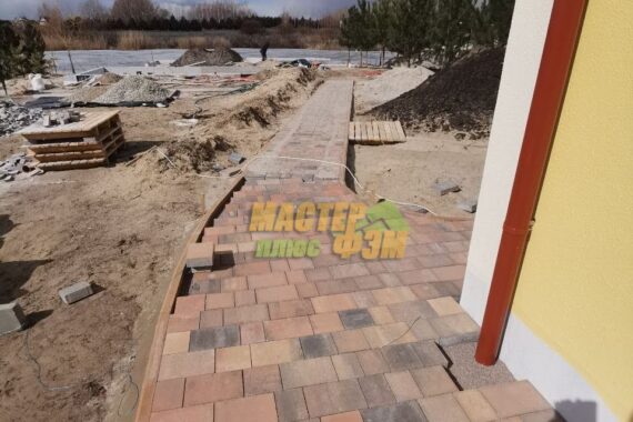 Укладка-тротуарной-плитки-Плац-милано-в-гнидене