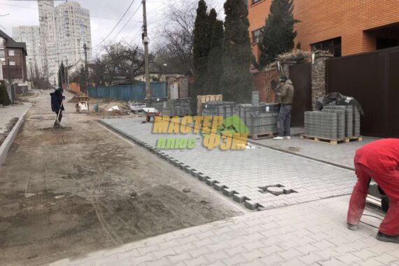 мощение плитки авеню в киеве