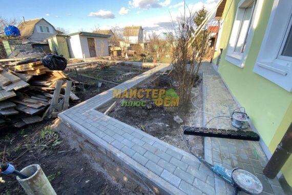 2024 Укладання тротуарної плитки Кирпич у Хотянівці 2024 Укладання тротуарної плитки Кирпич у Хотянівці