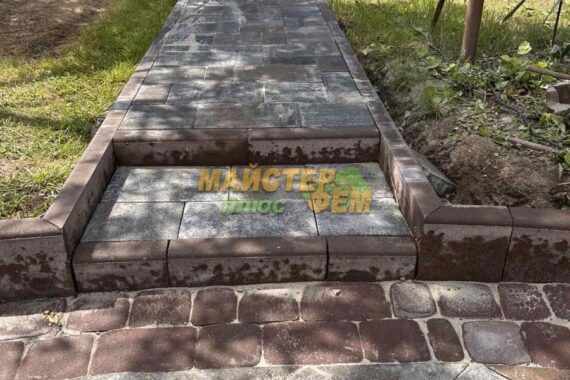2024 Укладання тротуарної плитки Пасаж Арагон у Києві Панорамна тротуарная плитка юнилюкс пассаж арагон укладка на понорамной