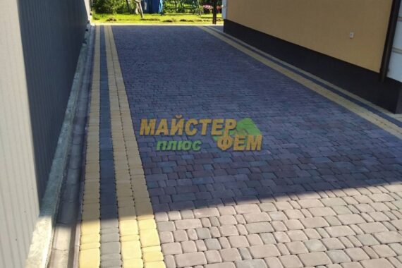 2024 Укладання тротуарної плитки Старе Місто у Підгірцях укладання фем старе місто у підгірцях