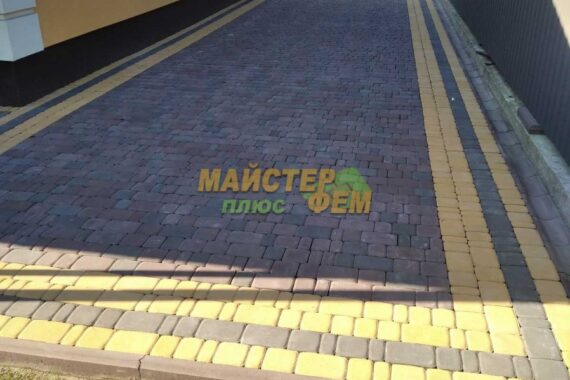 2024 Укладання тротуарної плитки Старе Місто у Підгірцях укладка тротуарной плитки старый город в подгорцах